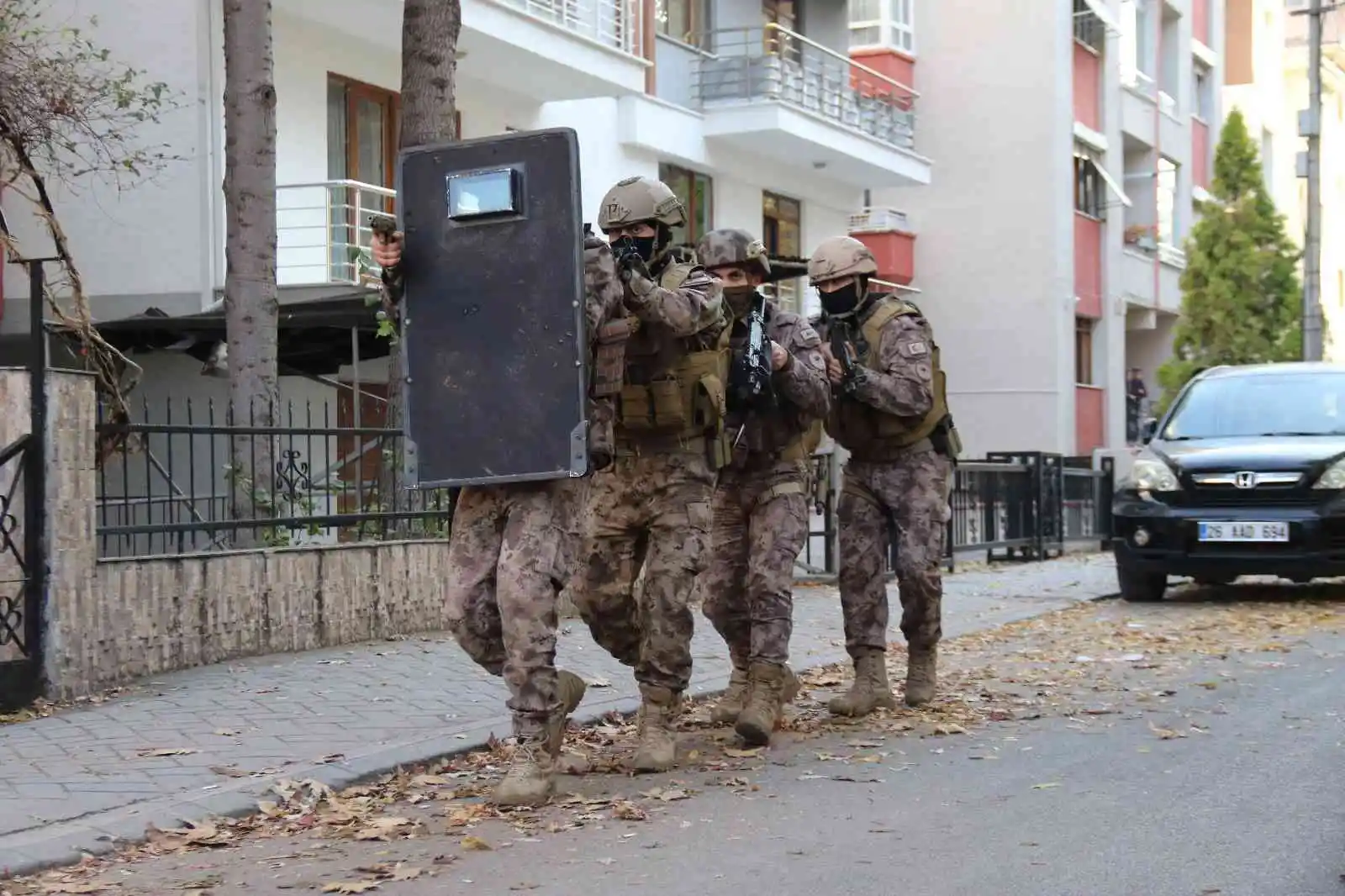 Sosyal medyadan bomba provokasyonu yaptığı iddia edilen şüpheli yakalandı