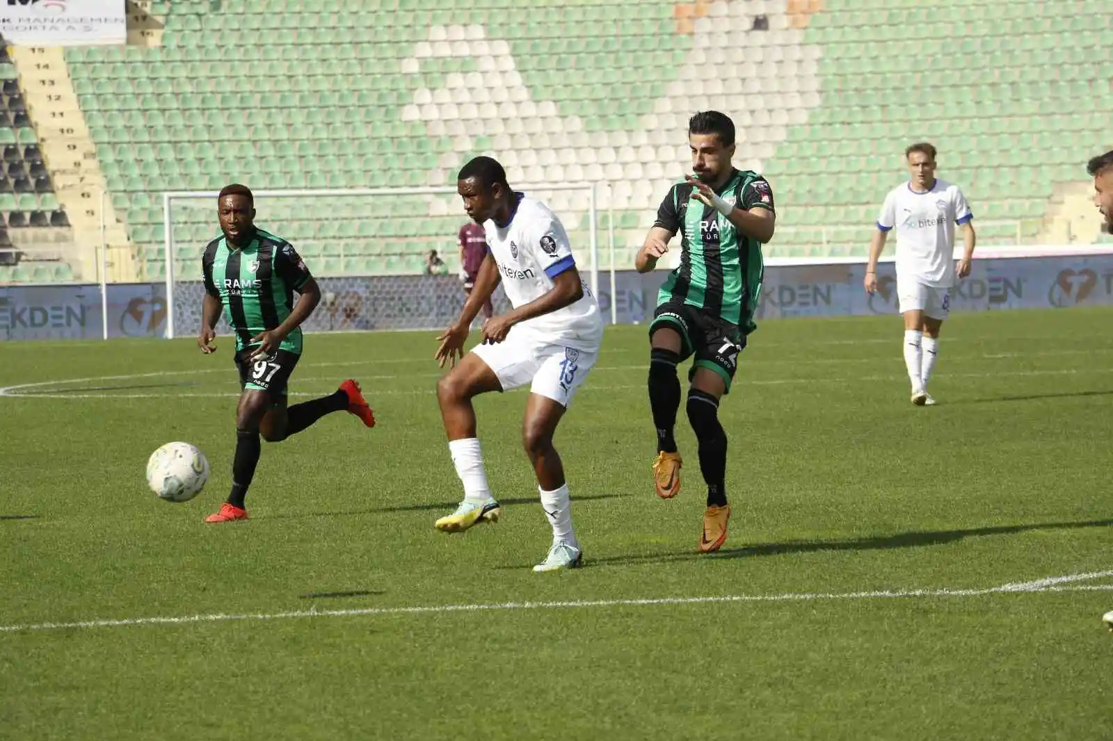 Spor Toto 1. Lig: Denizlispor: 4 - Tuzlaspor: 3
