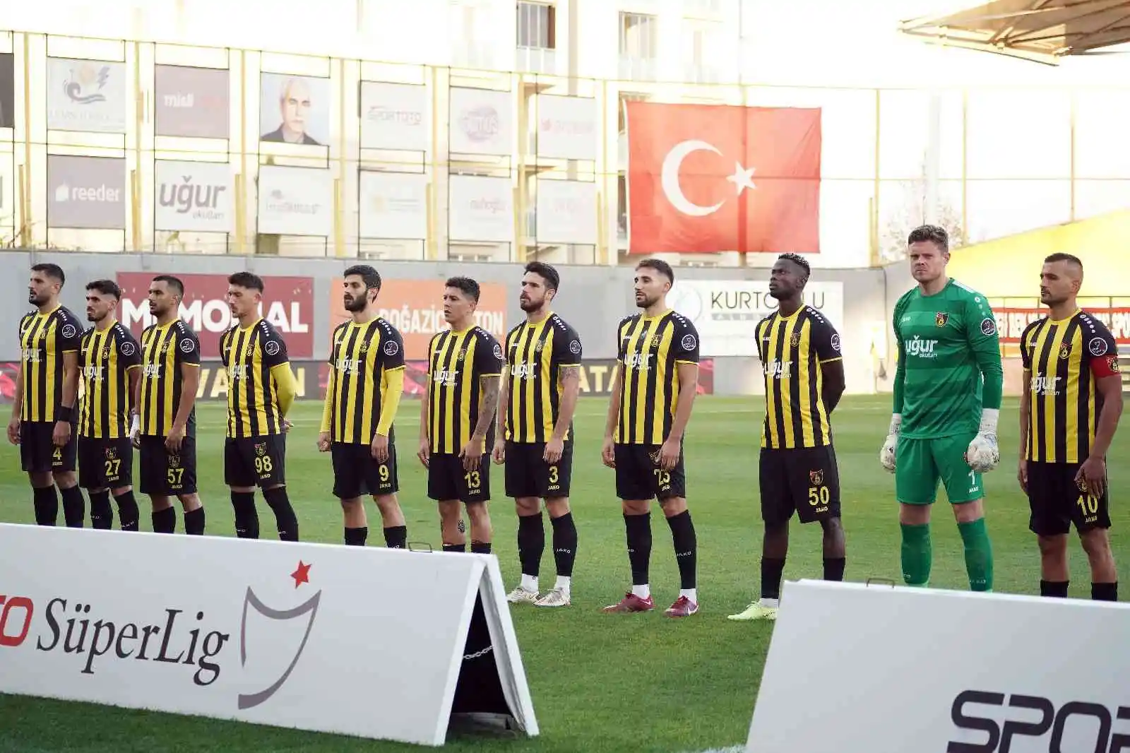 Spor Toto Süper Lig: İstanbulspor: 0 - Hatayspor: 1 (Maç devam ediyor)