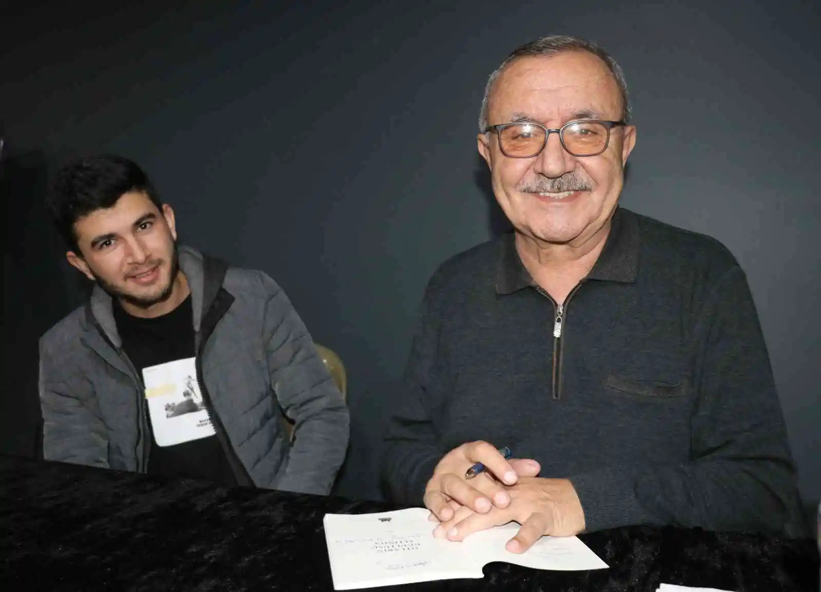 Şükrü Erbaş Van’da şiir severlerle buluştu