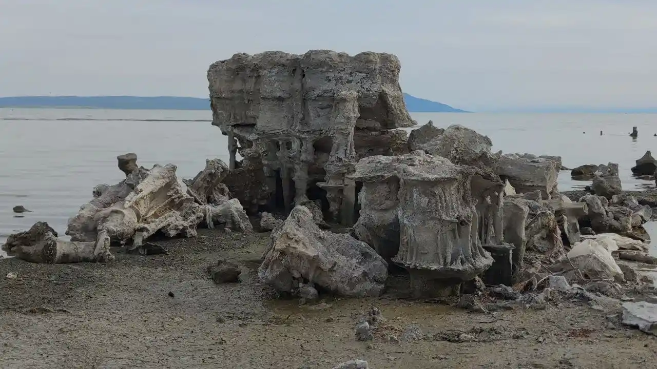 Suların çekilmesi, Van Gölü’nün ‘peribacalarına’ zarar vermeyecek
