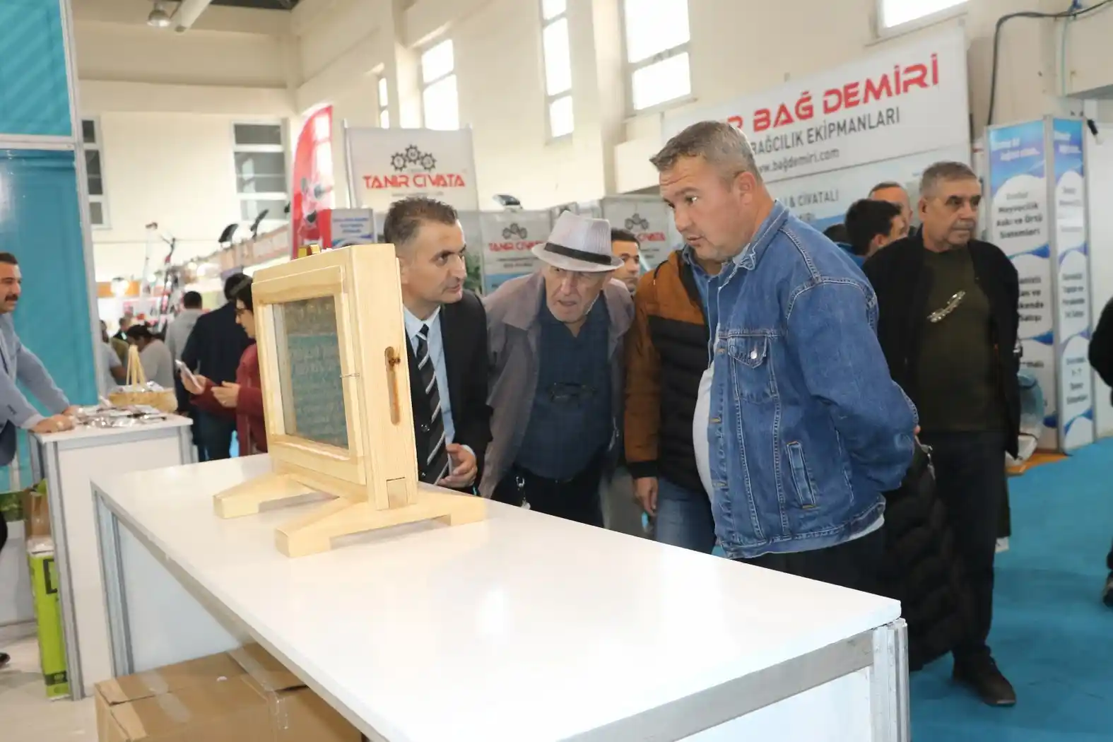 Tarım Fuarında Manisa Büyükşehir Belediyesi standına yoğun ilgi
