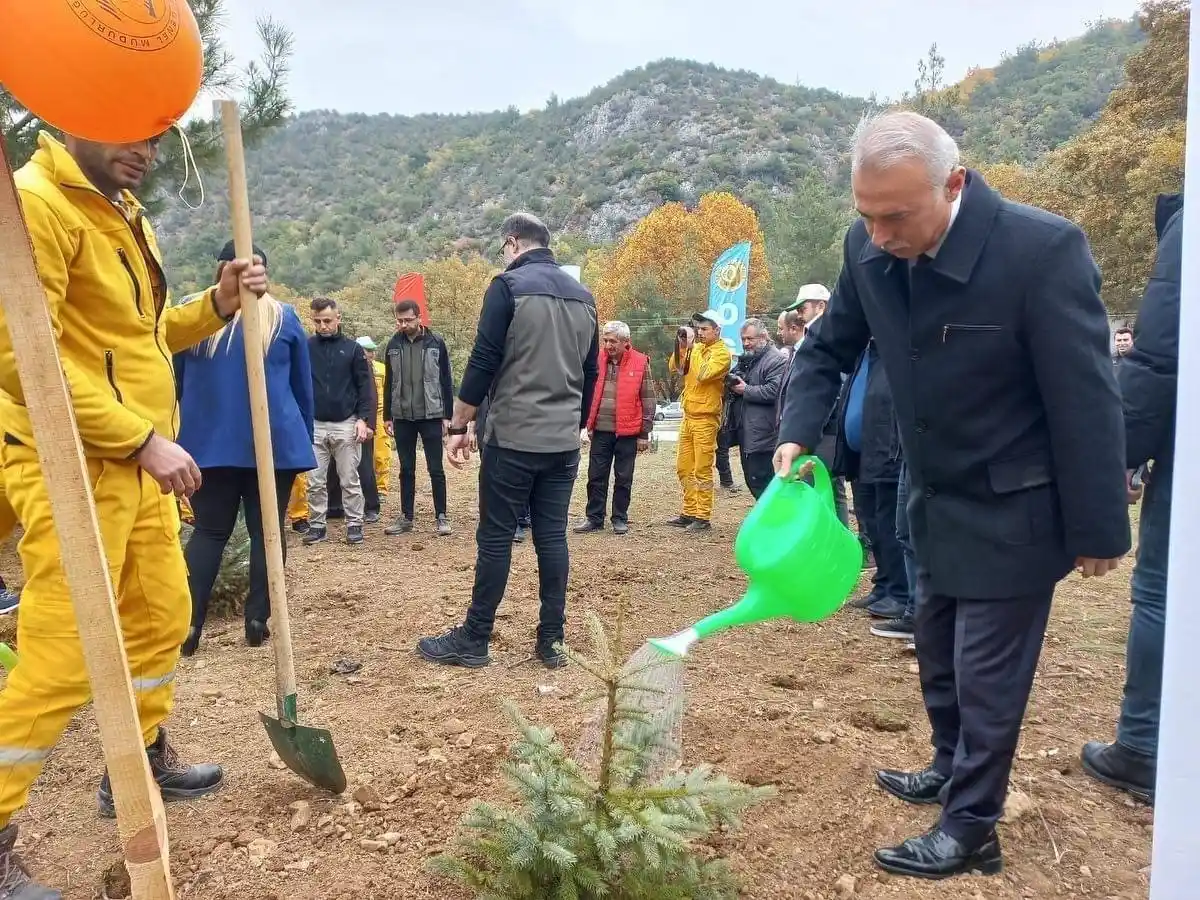 Taşova'da "Türkiye Yüzyılına Nefes" oldular
