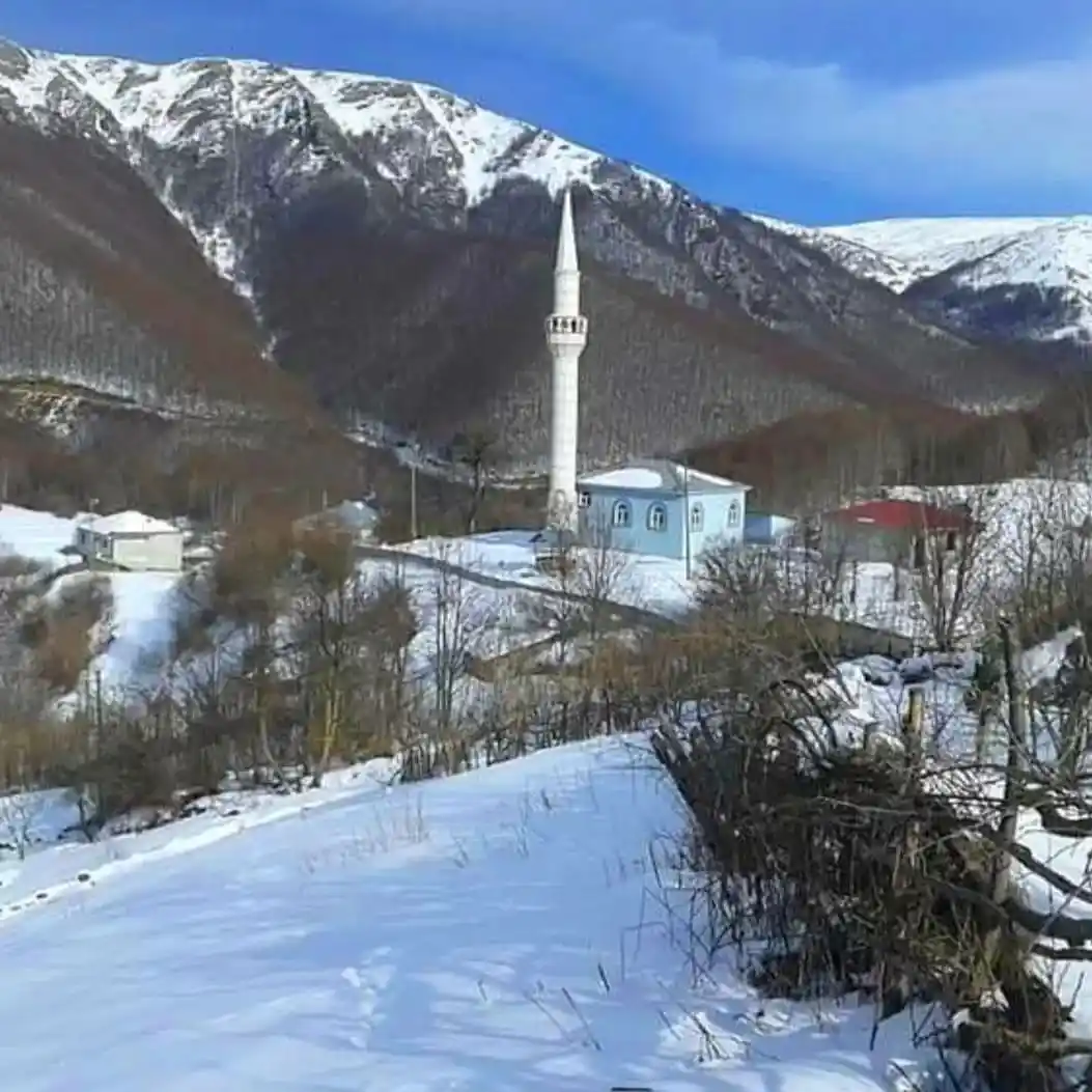 Tokat’ta yaylalar beyaza büründü
