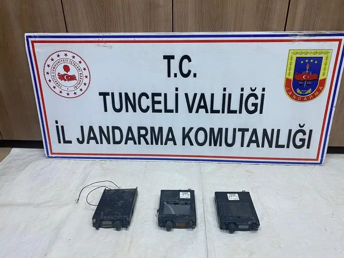 Tunceli'deki operasyonda örgütsel dokümanlar ve yaşam malzemesi ele geçirildi