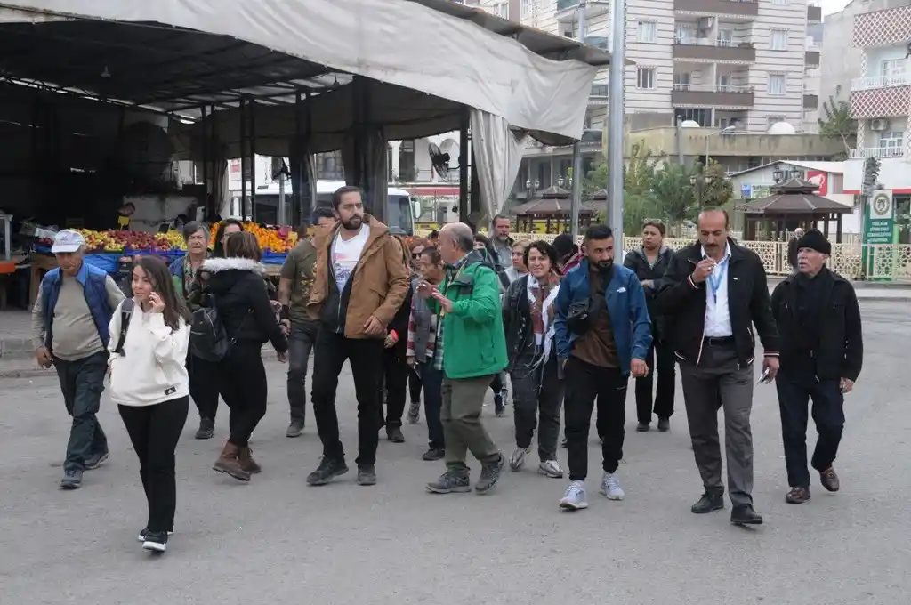 Tur rehberleri Cizre’ye hayran kaldı
