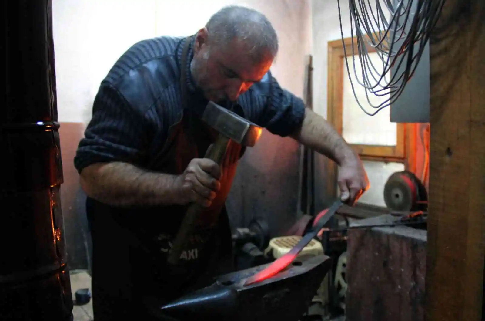 Ülper bıçağı fabrikasyon seri üretimlere direniyor
