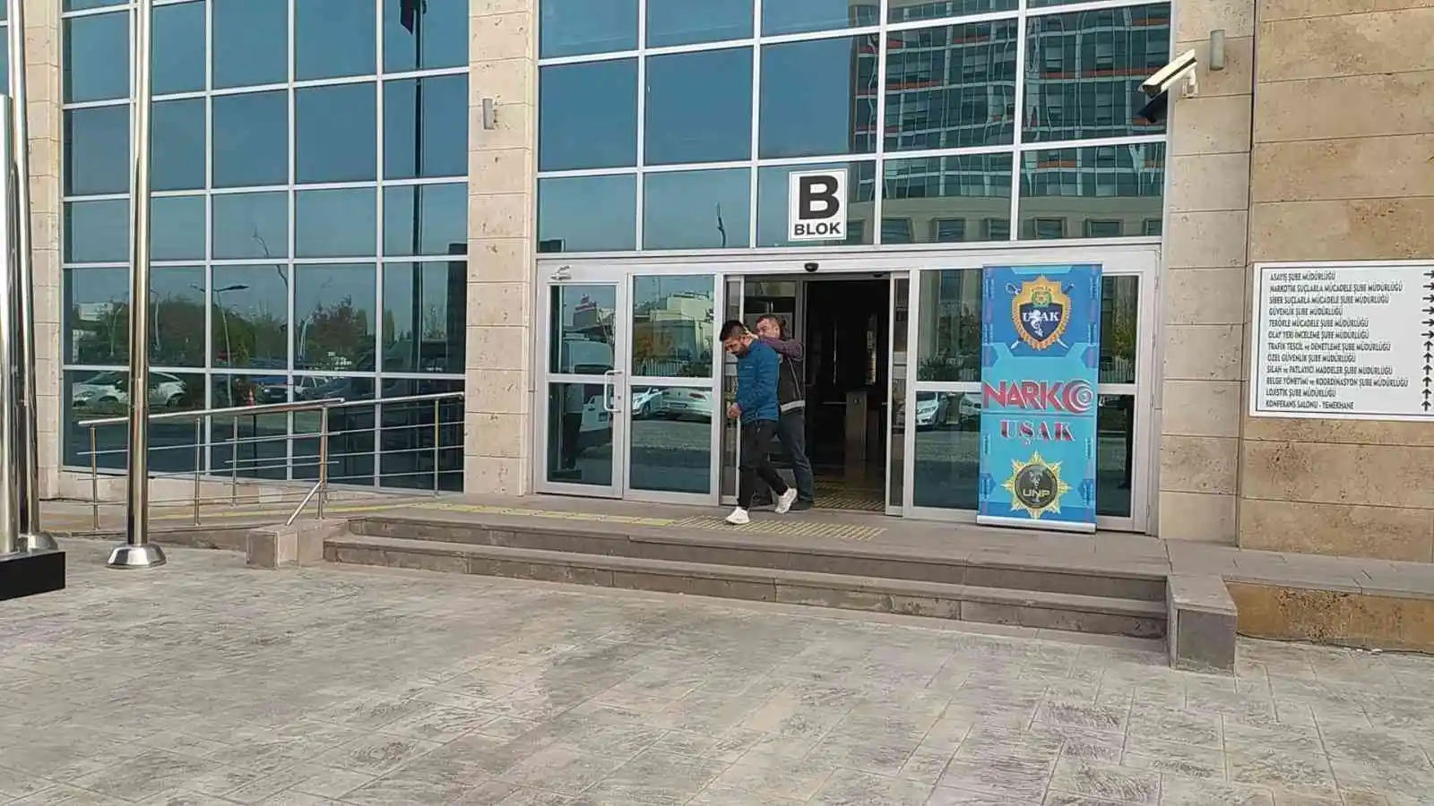 Uşak’ta 4 uyuşturucu taciri tutuklandı
