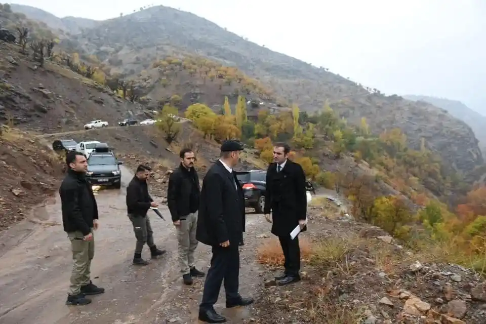 Vali Canalp, Sason’da iki günde 50 köyü dolaştı