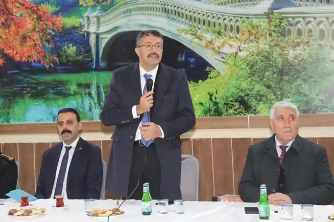 Vali Çelik: "En iyi hizmeti sunmanın gayreti içindeyiz"
