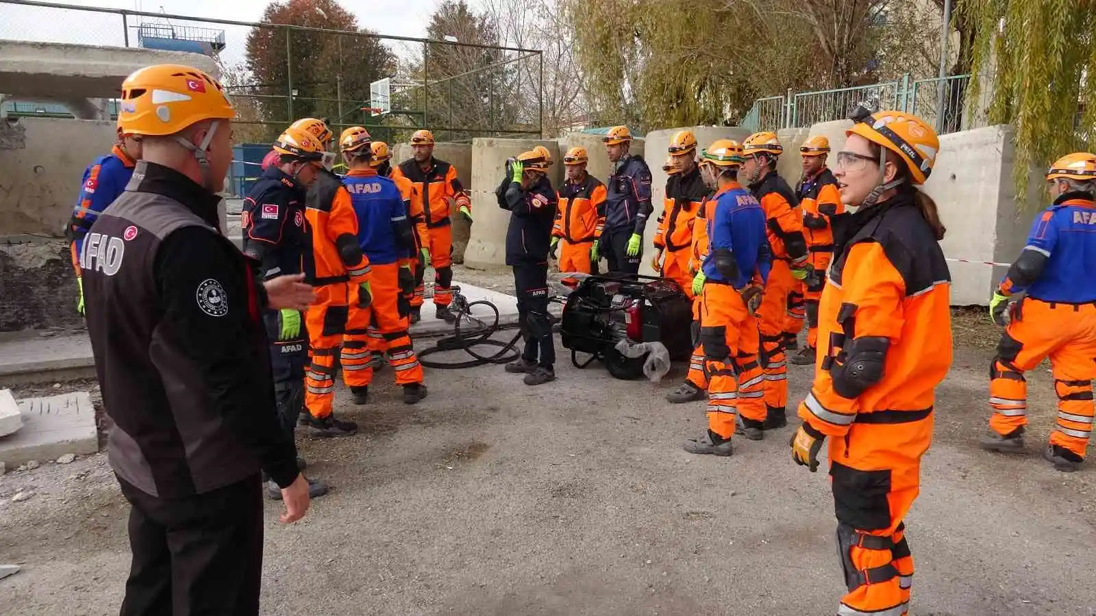 Van depreminin kahramanlarından Eltutan, ‘acı günleri’ unutamadı
