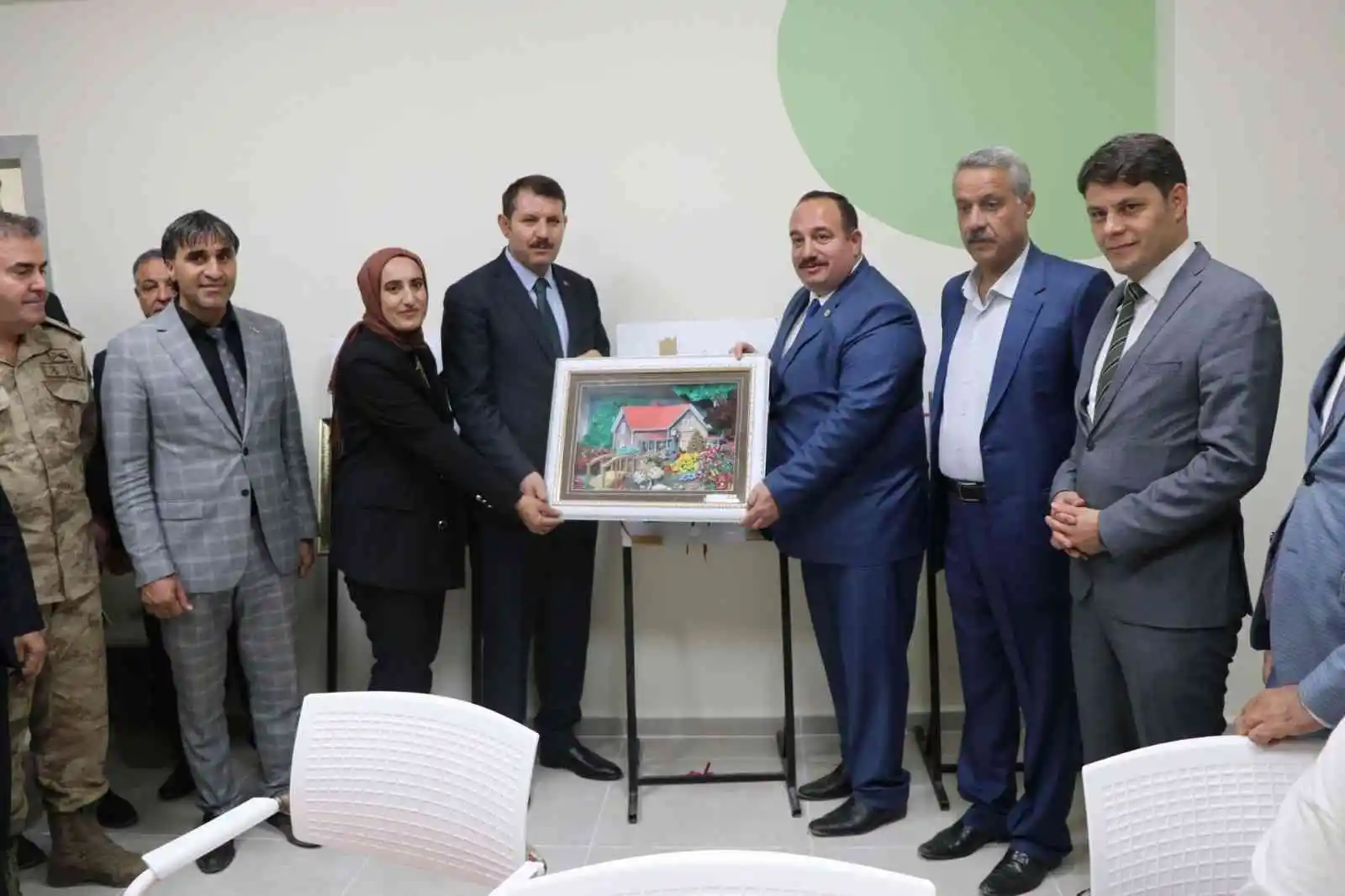 Viranşehir’de gençlik merkezinin açılışı yapıldı