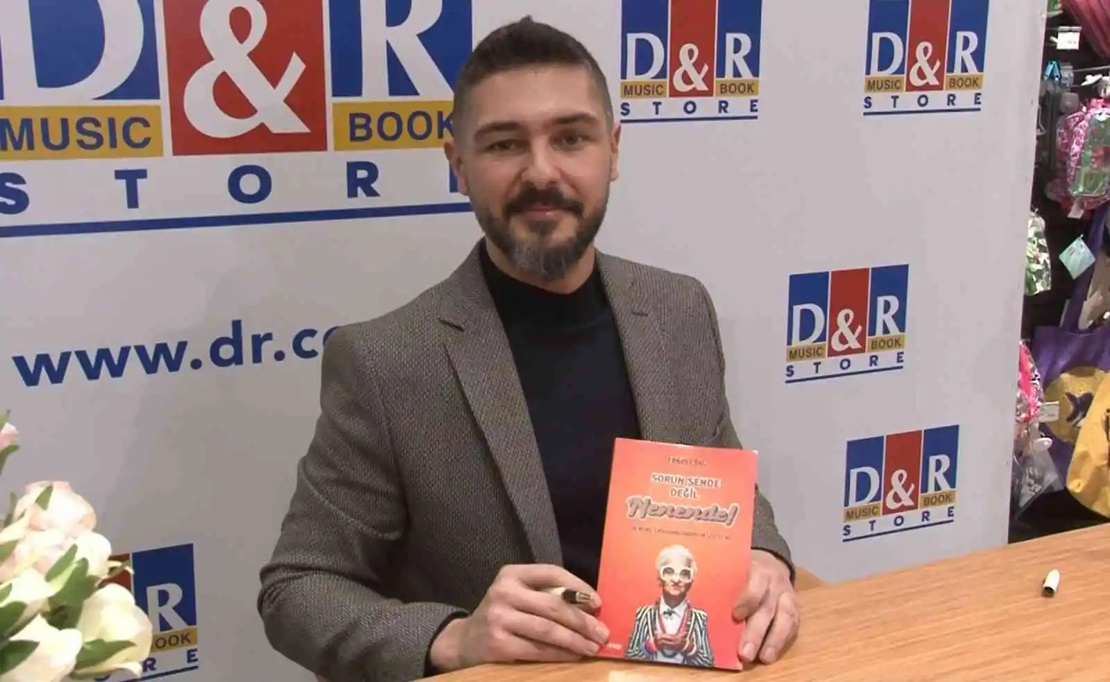 Yazar Bora Eriş'in kaleme aldığı kişisel gelişim kitabı okurlara tanıtıldı