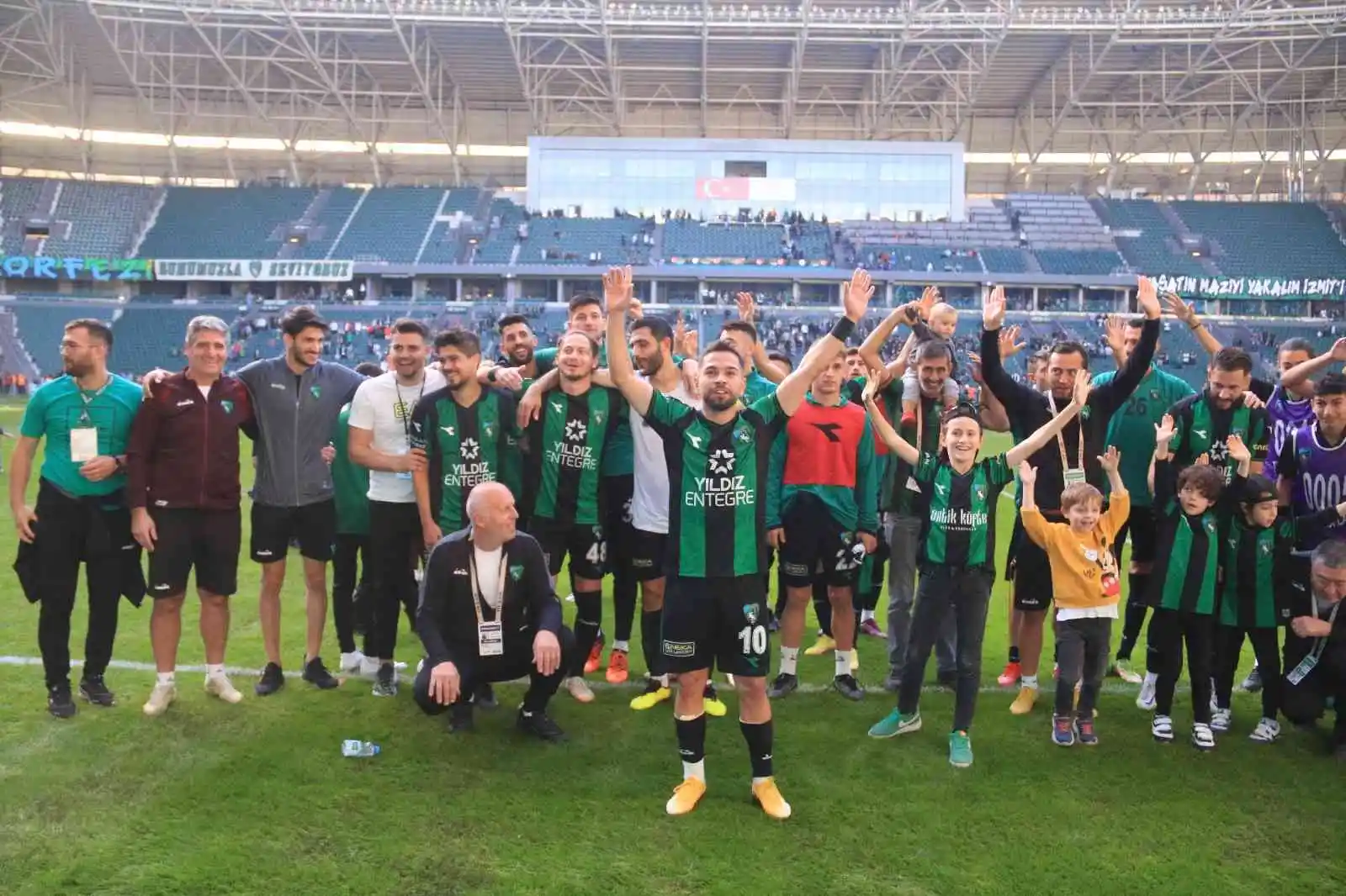 Yeni lider Kocaelispor
