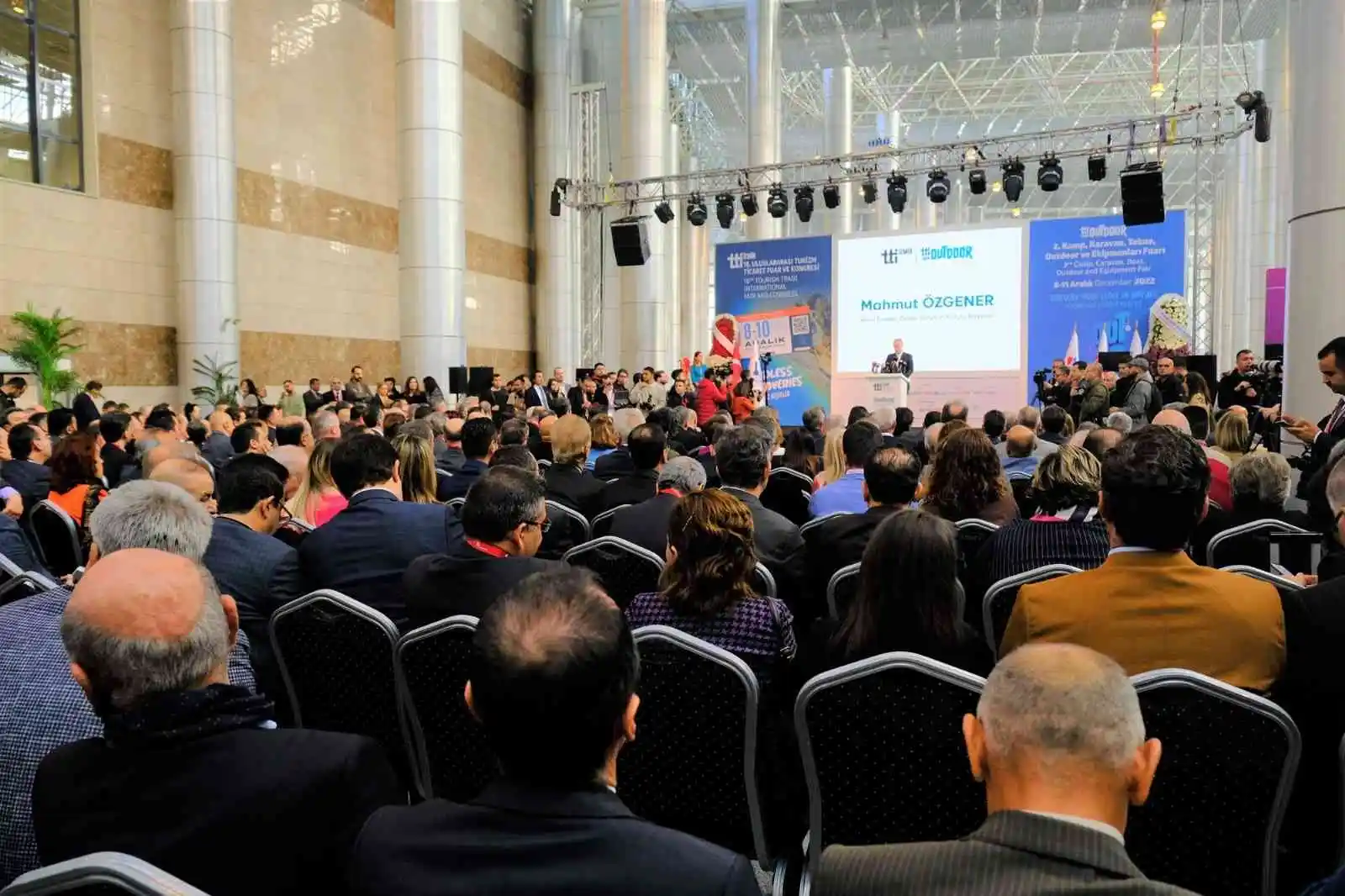 16. Uluslararası Travel Turkey İzmir’de Ayvalık standına ilgi büyük