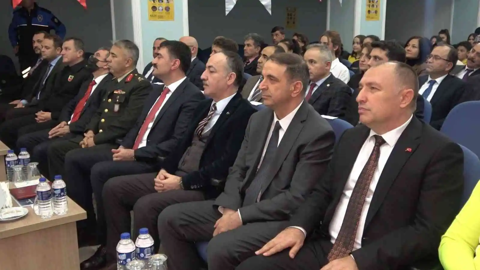 4 bin 500 genç ve çocuk,