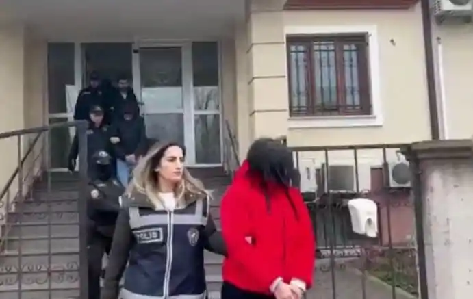 6 adrese eş zamanlı fuhuş operasyonu: 2 kişi tutuklandı
