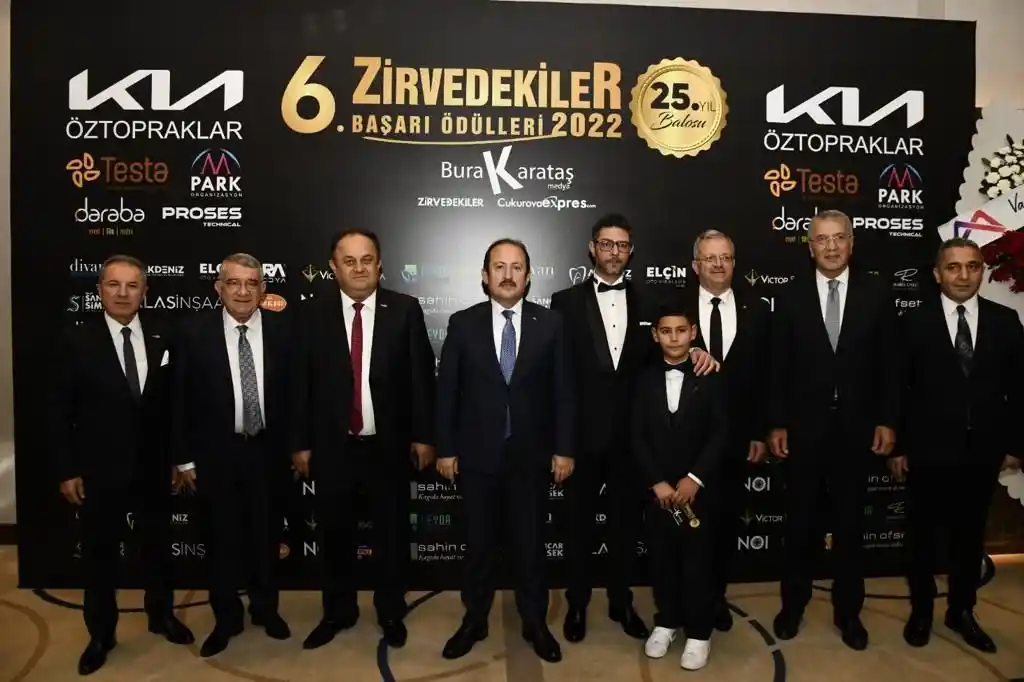 6. Zirvedekiler Ödül Töreni gerçekleştirildi

