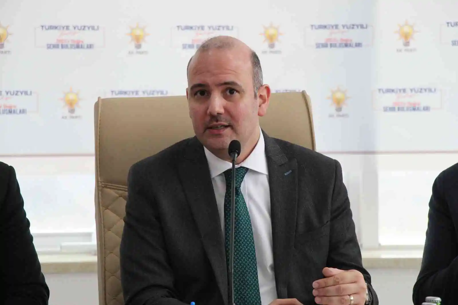 AK Parti Genel Başkan Yardımcısı İleri: ’’Türkiye’de, yurt içinde bulamadıkları vizyonu maalesef yabancı danışmanlar ile bulmaya çalışıyorlar’’