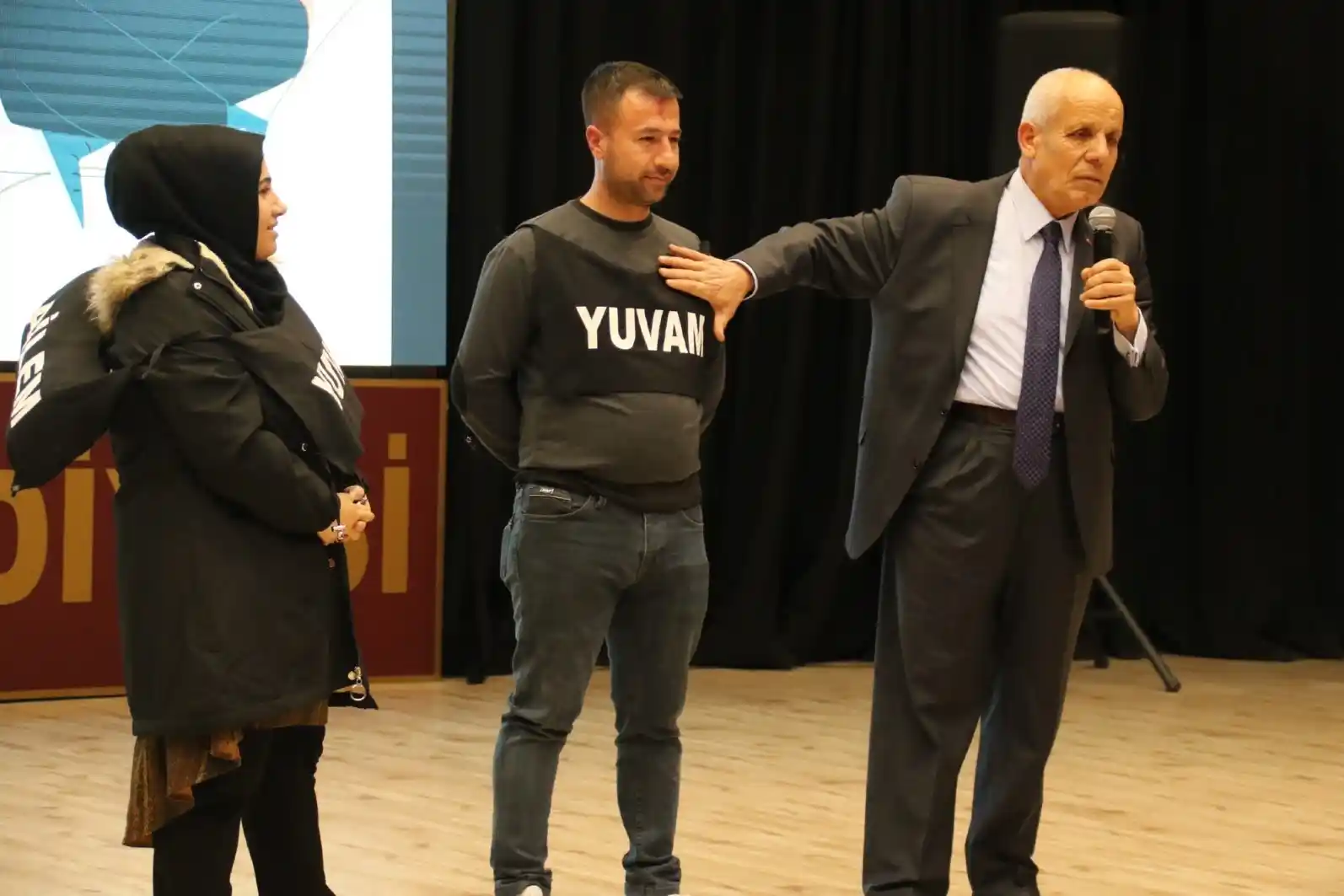 Akşehir'de "Mutlu Yuvanın Sırları" konulu konferans