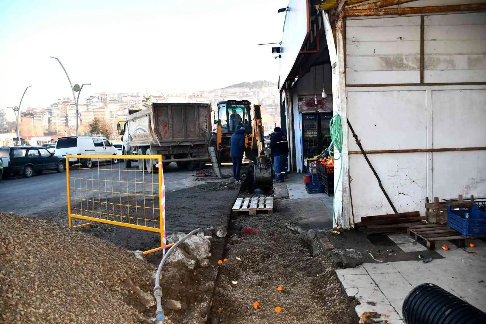 Alaplı Belediye Başkanı Tekin şantiye şefi gibi çalışıyor
