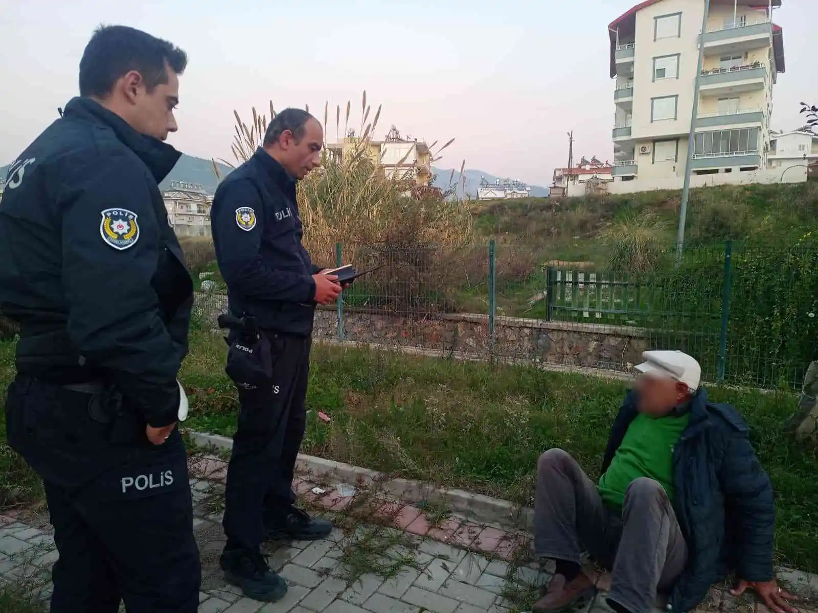 Alkollü vatandaş ekipleri harekete geçirdi