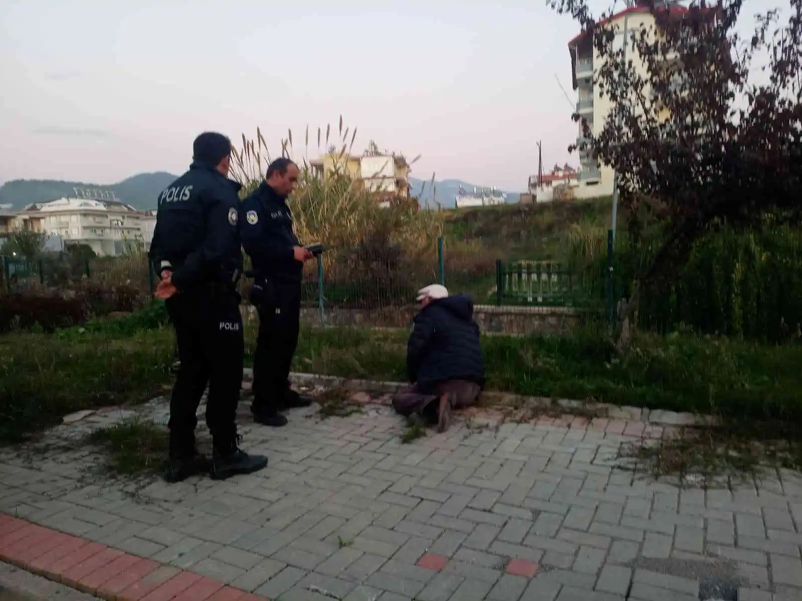 Alkollü vatandaş ekipleri harekete geçirdi