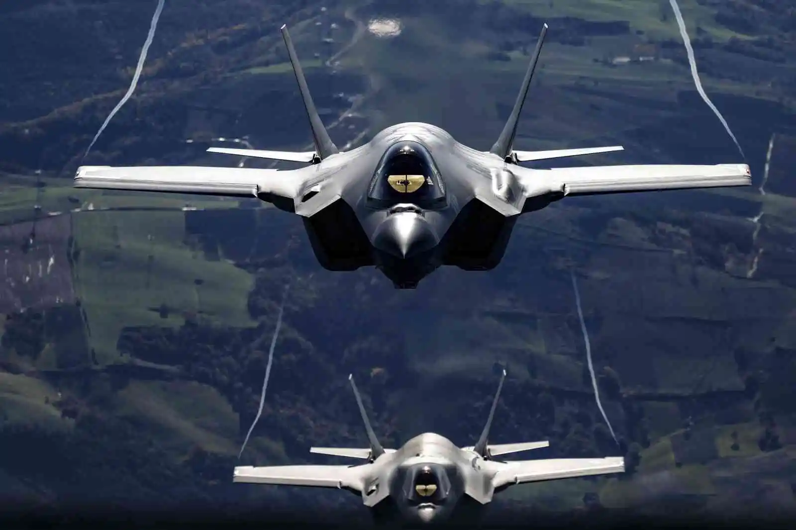 Almanya, ABD'den F-35 savaş uçağı alacak
