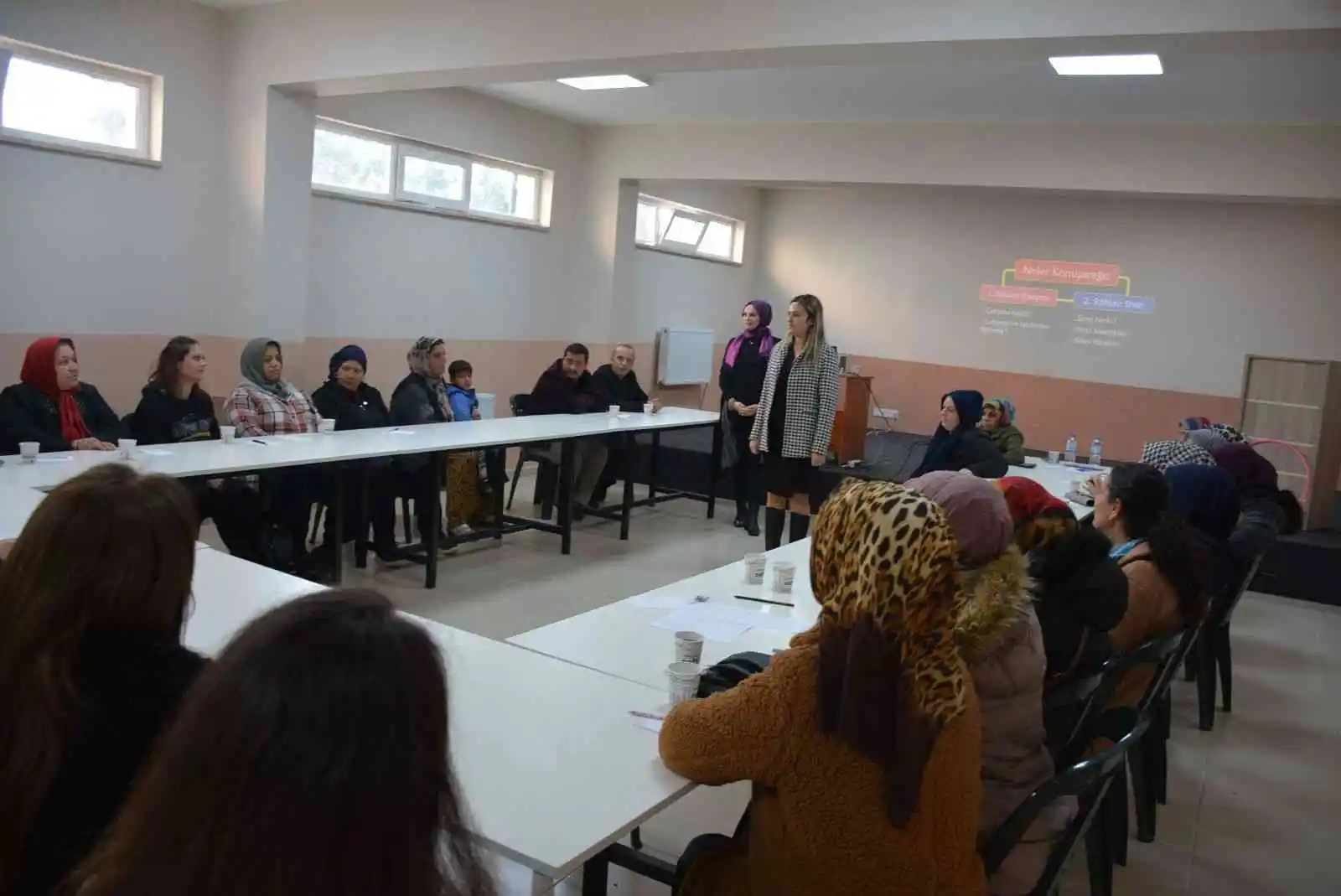 Altıeylül’de 2 bin 250 veli eğitim gördü