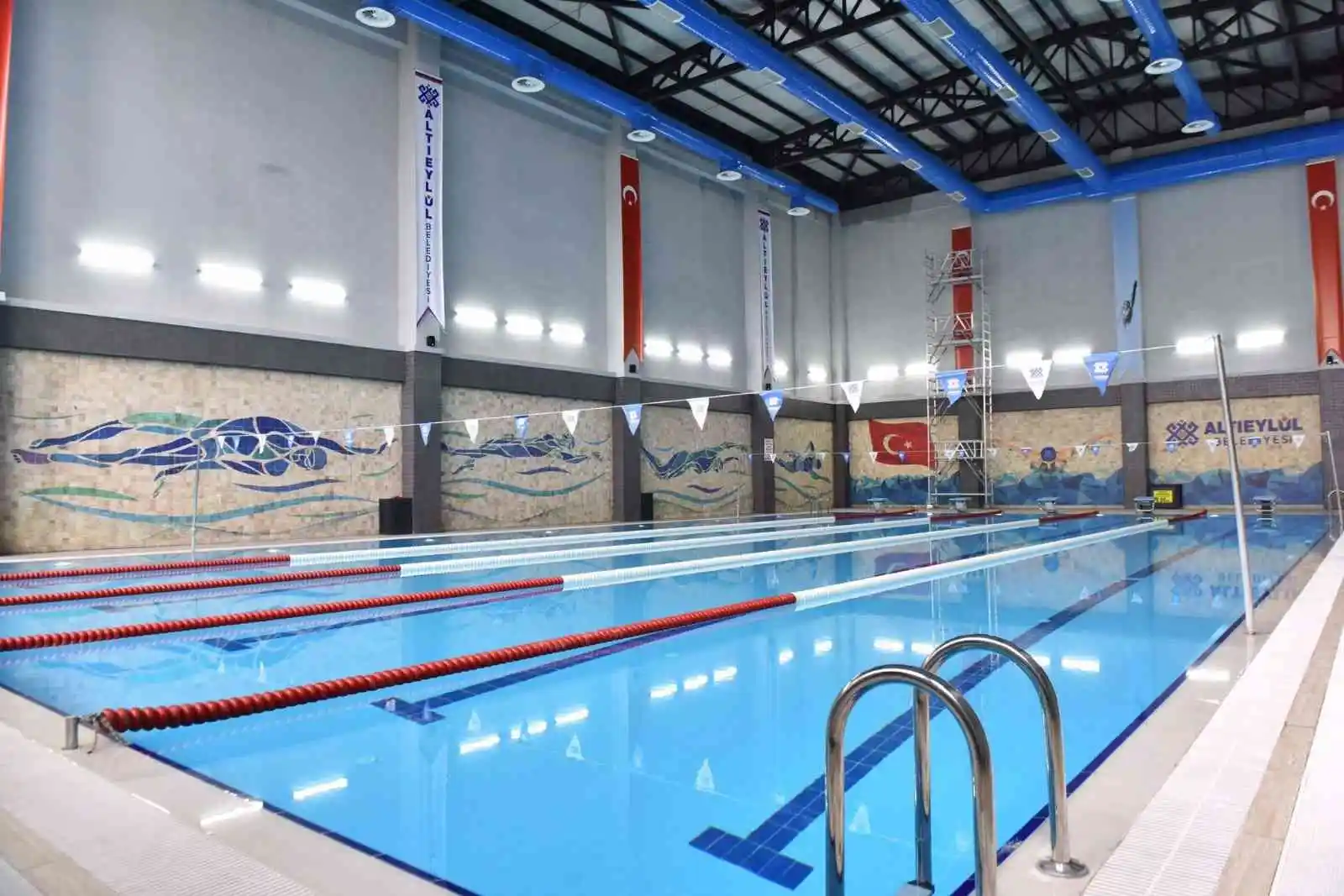 Altıeylül’de dev proje kapılarını açtı