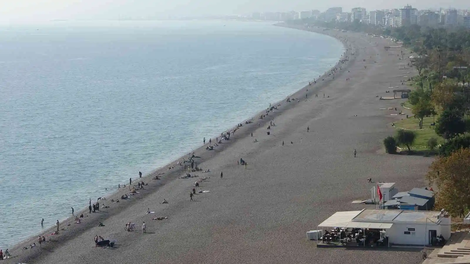 Antalya’da Aralık ayında deniz keyfi
