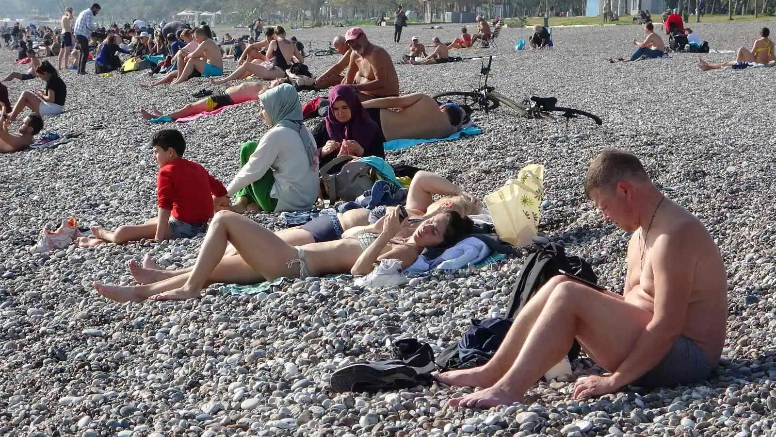 Antalya’da Aralık ayında deniz keyfi
