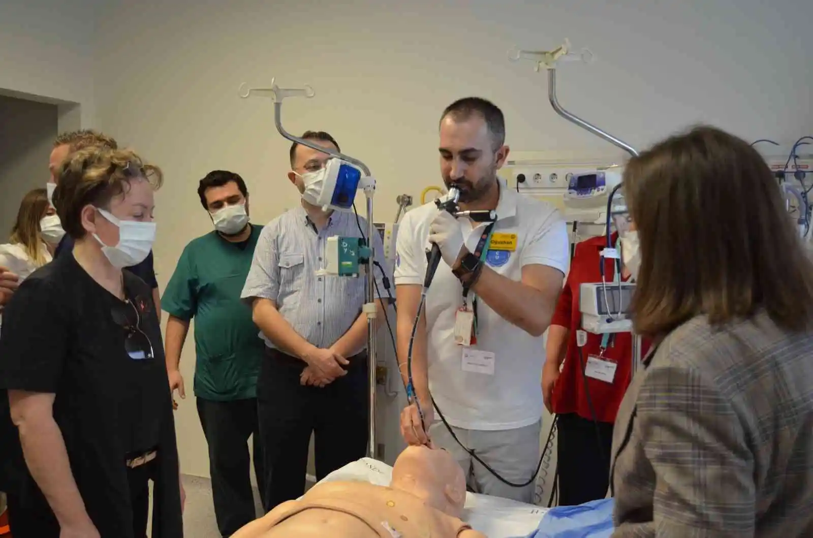 Avrupa’dan gelip simülasyon merkezinde doktorluğu öğreniyorlar