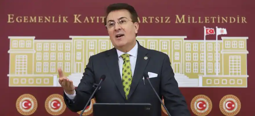 Aydemir: Mehmet Akif Ersoy bir tefekkür abidesidir'
