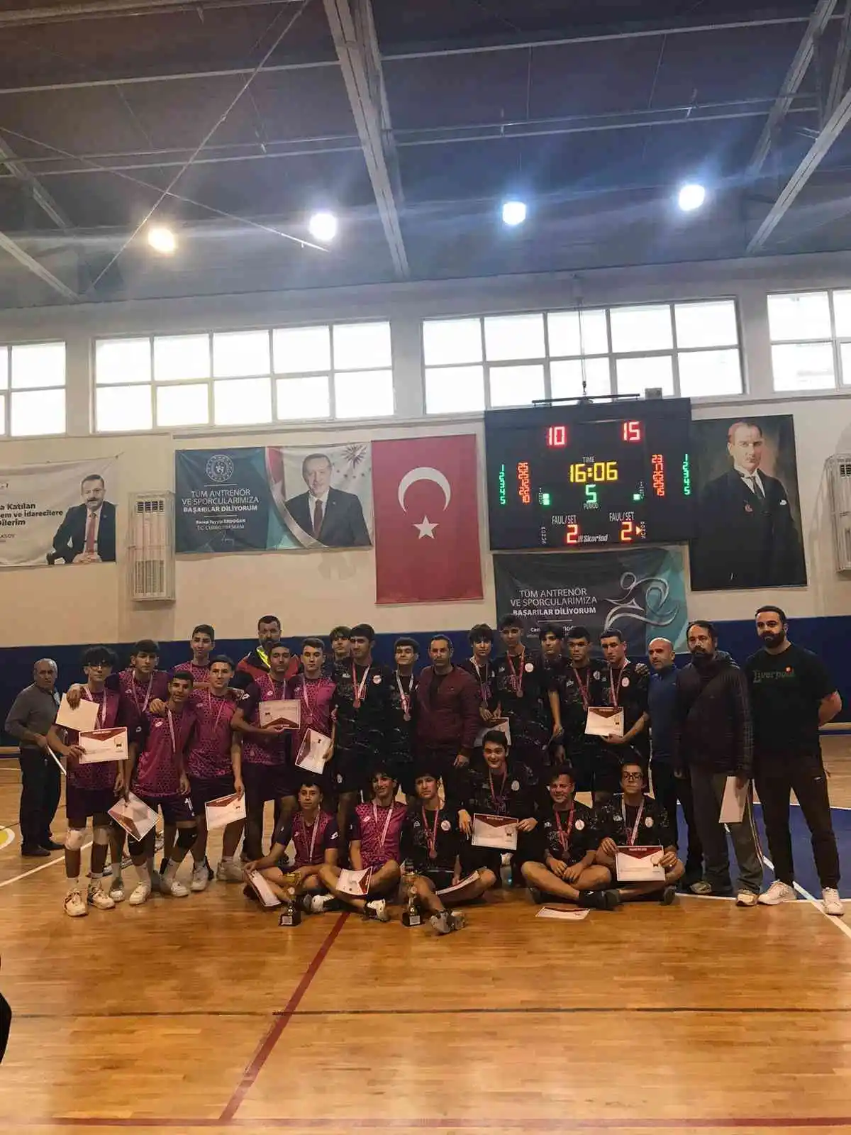 Aydın’da okullar arası voleybol müsabakalarında il birincileri belli oldu