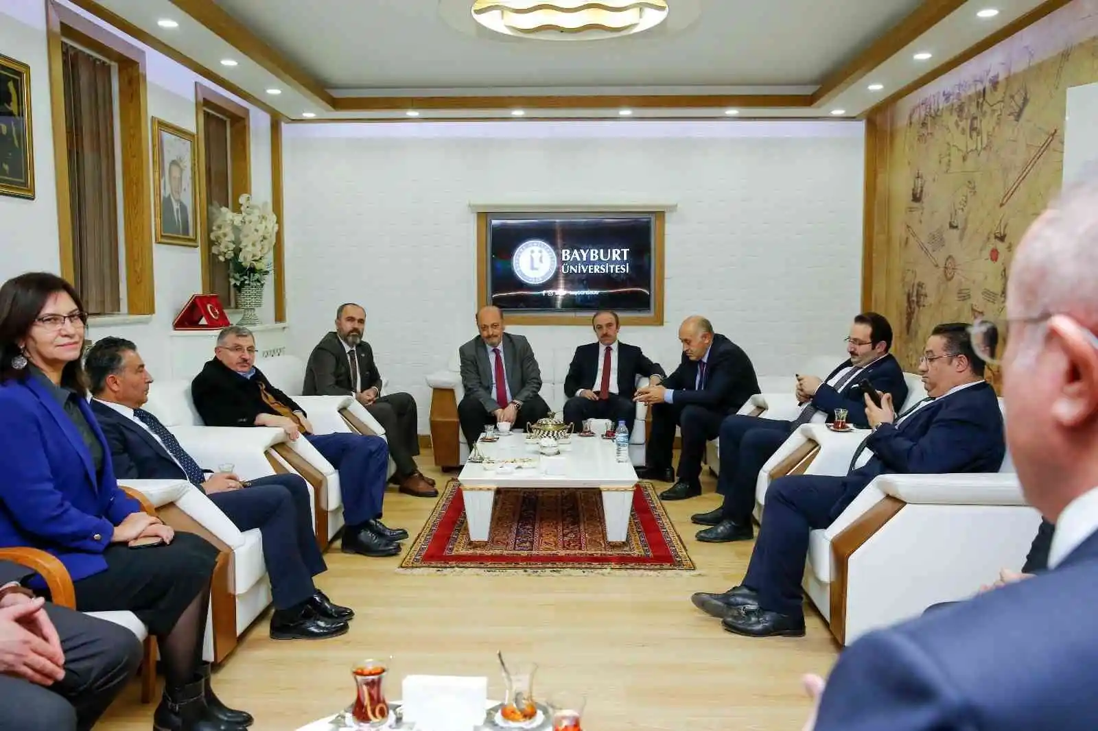 Bakan Bilgin Bayburt'ta üniversiteyi ziyaret etti