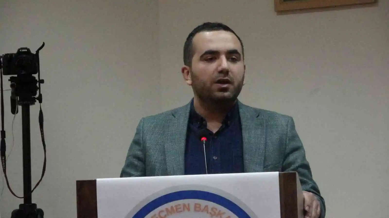 Bakan Kasapoğlu, Kütahyalı gençlerle canlı bağlantıyla bir araya geldi