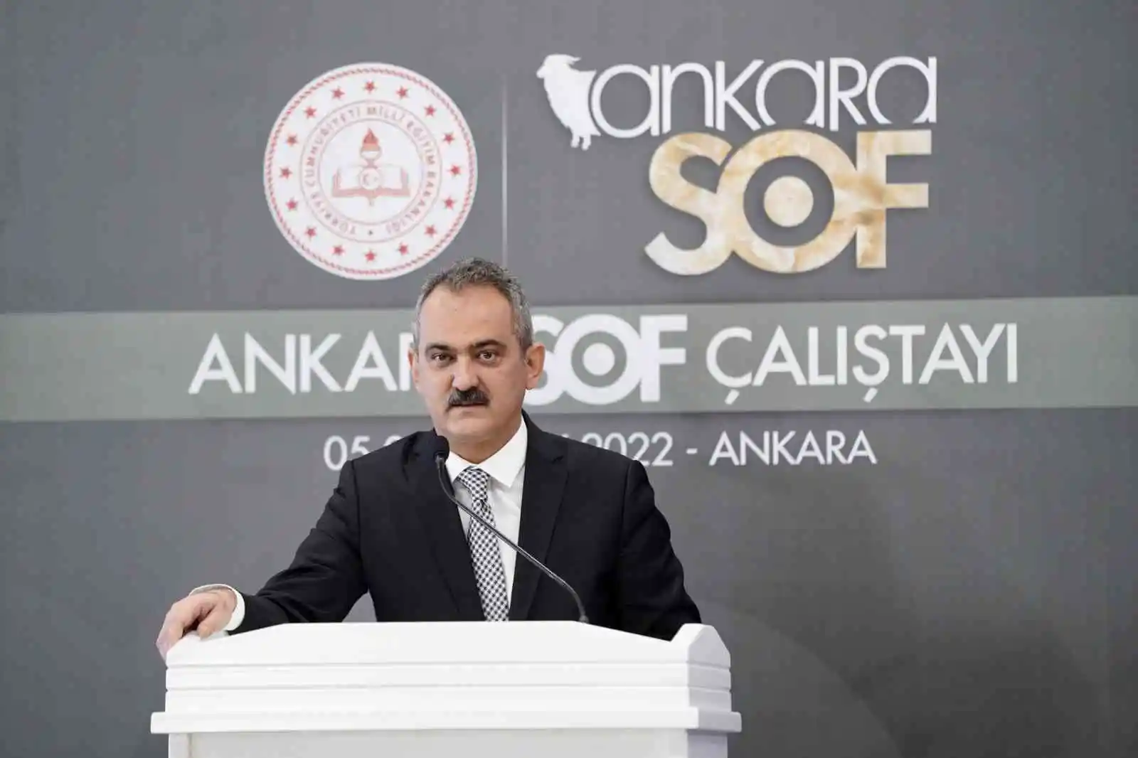 Bakan Özer: “Sof Kumaşı’nda yurt dışına ihraç etmeyle ilgili Bakanlık olarak her türlü inisiyatifi alacağız”