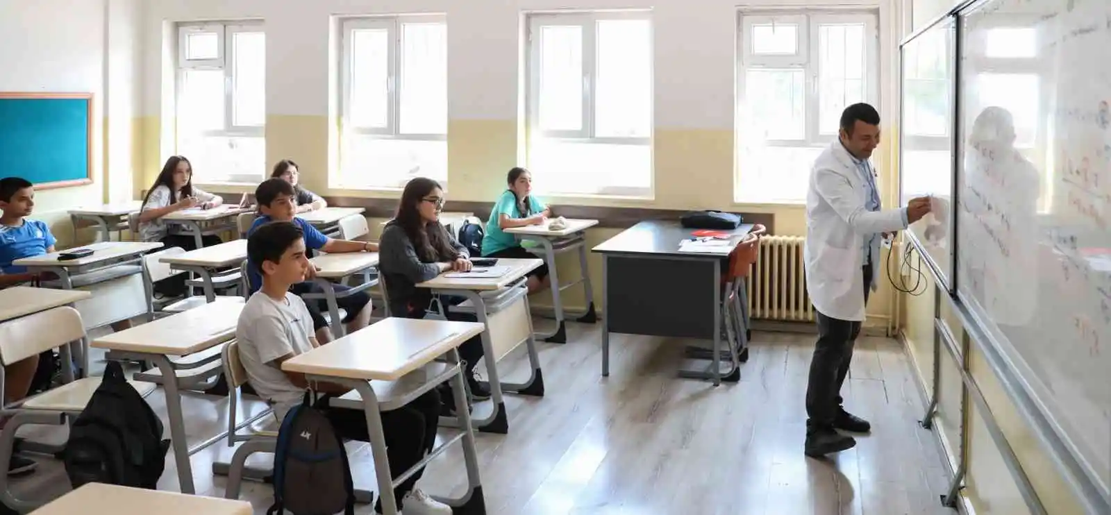 Bakan Özer: "Yarıyıl tatilinde ücretsiz kurslarımız 21 Ocak'ta başlayacak"