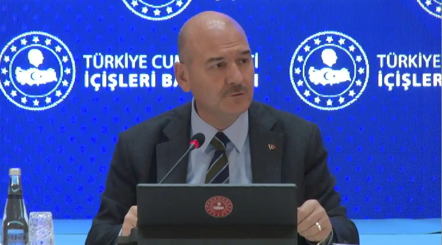 Bakan Soylu: "Ekrem İmamoğlu, saygılarını sunarak beni aramıştır, bana belli bir konuda, 'CHP zaten beni sevmiyor, ne olur bana yardımcı olun' diye ricası da olmuştur"
