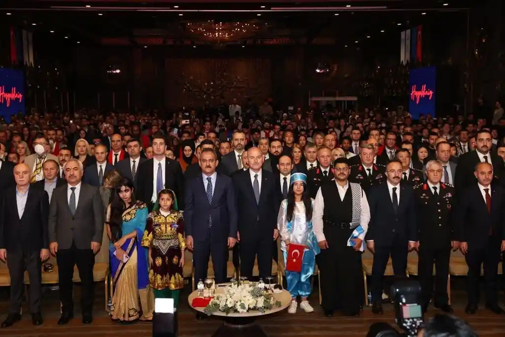 Bakanlar Soylu ve Özer 18 Aralık Uluslararası Göçmenler Günü programına katıldı