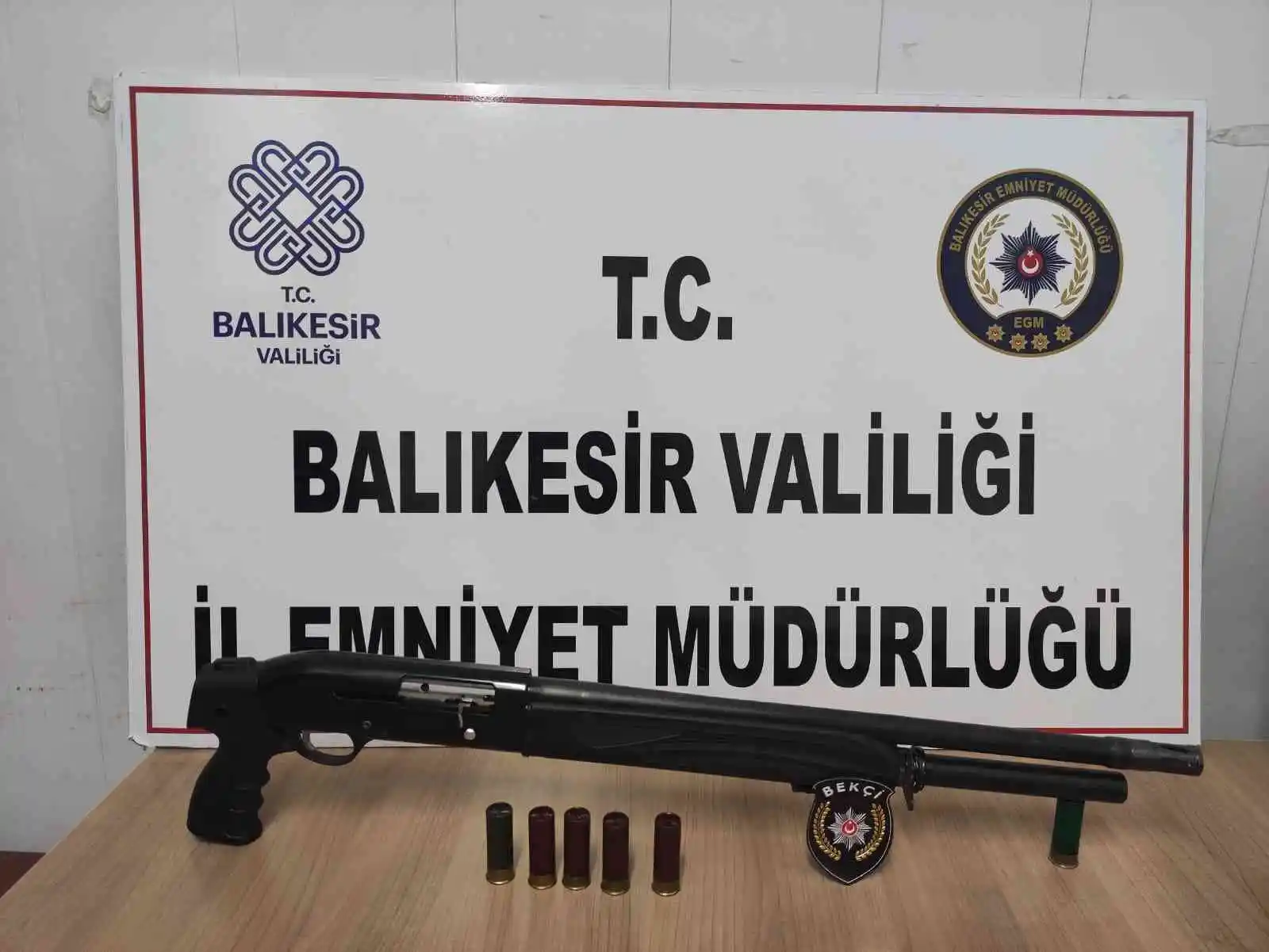 Balıkesir’de polisten 288 şahsa ’Huzur’ operasyonu
