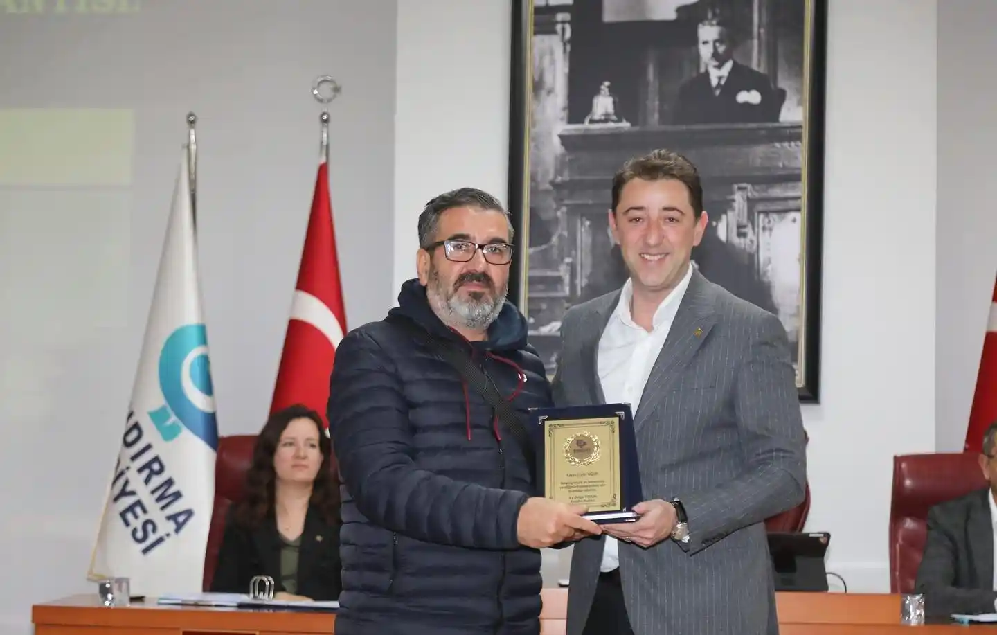 Bandırma Belediyesi 2022 yılının son meclis toplantısını gerçekleştirdi