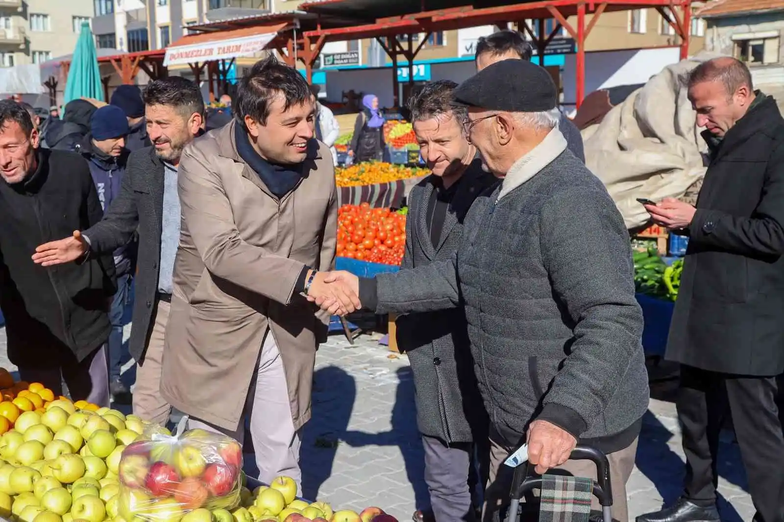 Başkan Çakın, Çarşı Uşak bölgesindeki esnaflara çağrıda bulundu
