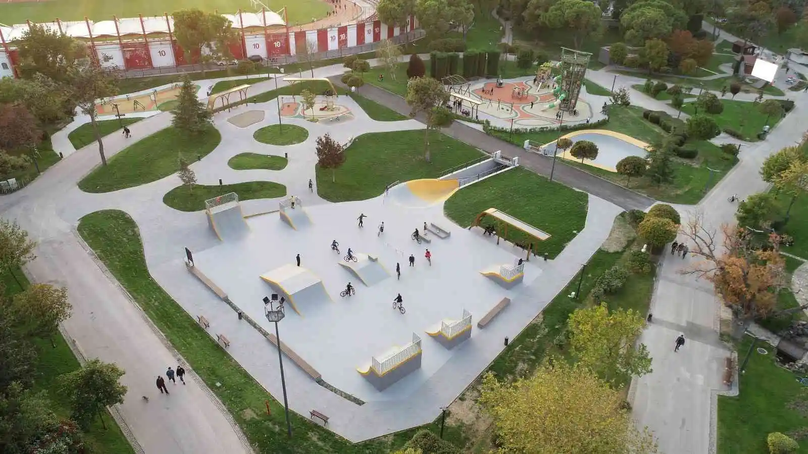 Başkan Yılmaz’dan gençlere skate park