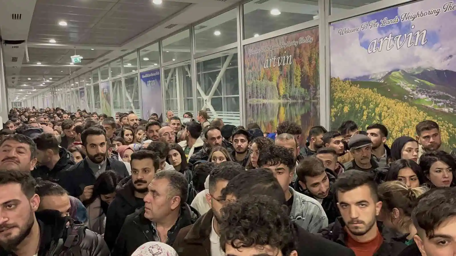 Batum'a 'telefon kayıt' turizmi