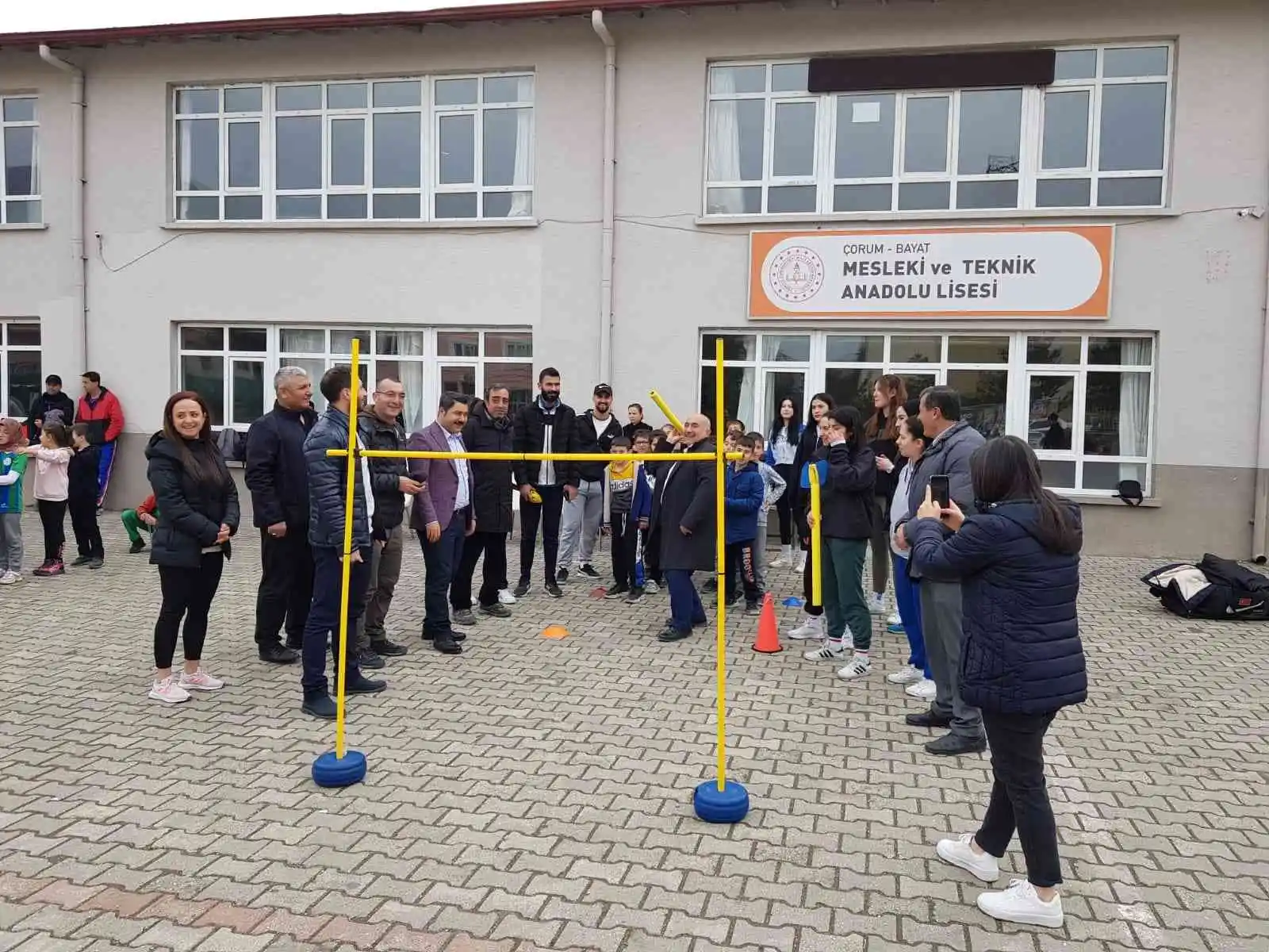 Bayat'ta "Çocuk Koruma, Çocuk Atletizmi" antrenörlük eğitim programı