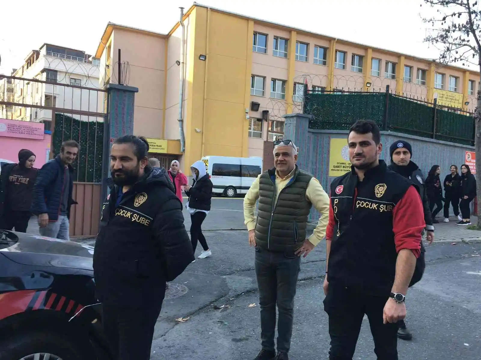 Bayrampaşa ve Gaziosmanpaşa’da okul çevresinde güvenlik denetimi