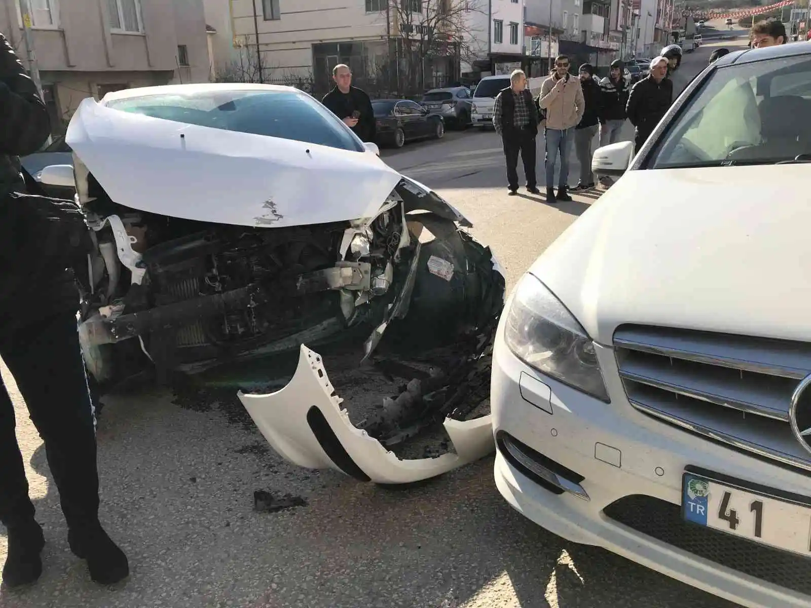 Bilecik’te yaşanan trafik kazasında 3 kişi yaralandı
