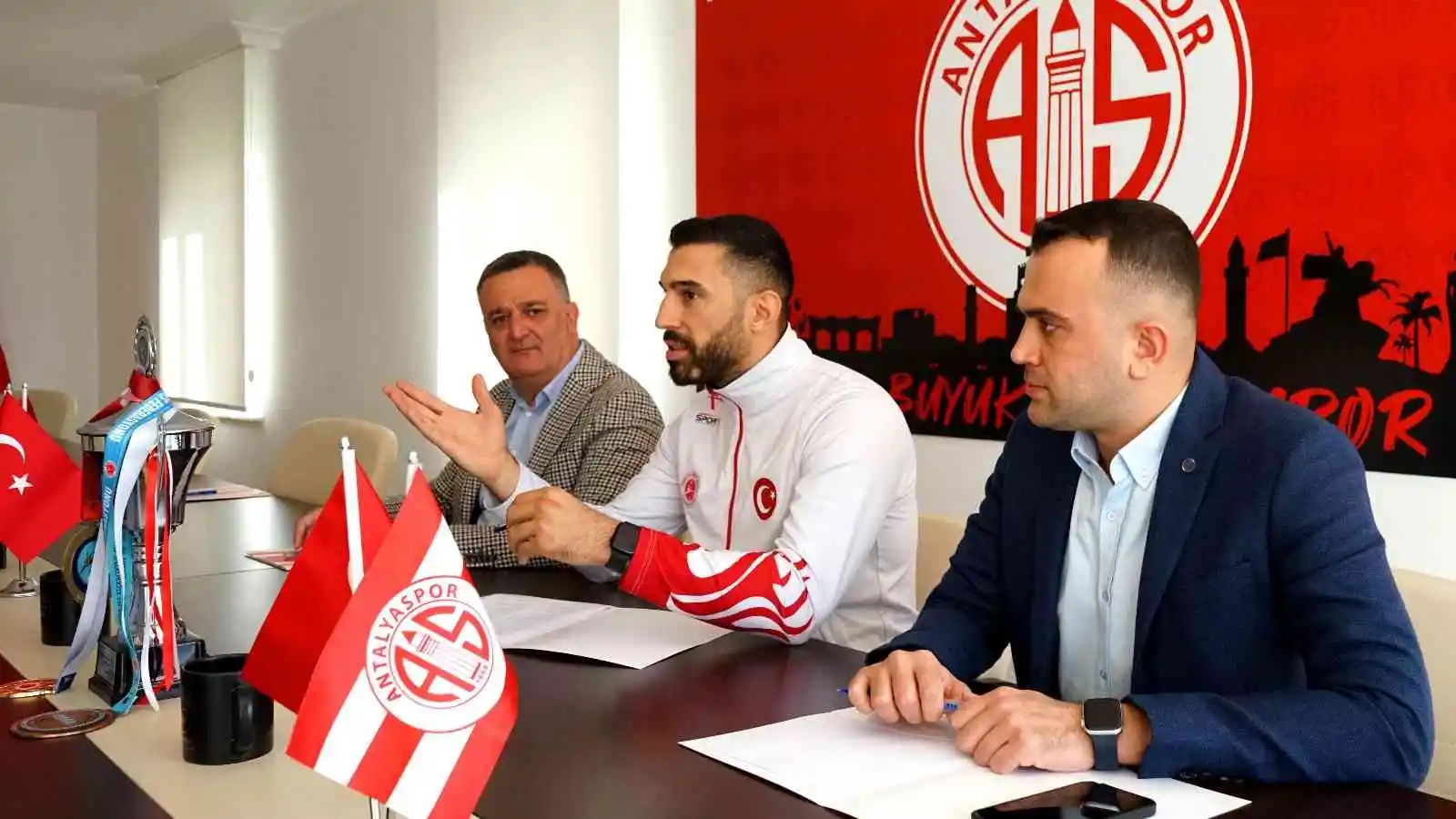 Boksör Mehmet Mıstık, Antalyaspor'da